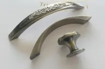 Kitchen Cabinet Drawer Crystal Door Handle Pull Hardware Antique Bronze (C.C.:128mm L:148mm)