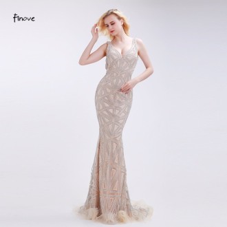 Finove White Straight Sequined Long Evening Dresses with Sleeve Scoop Neck with Tulle Floor Length Formal Plus Size Prom Dresses