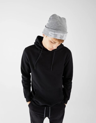 Knit beanie with print